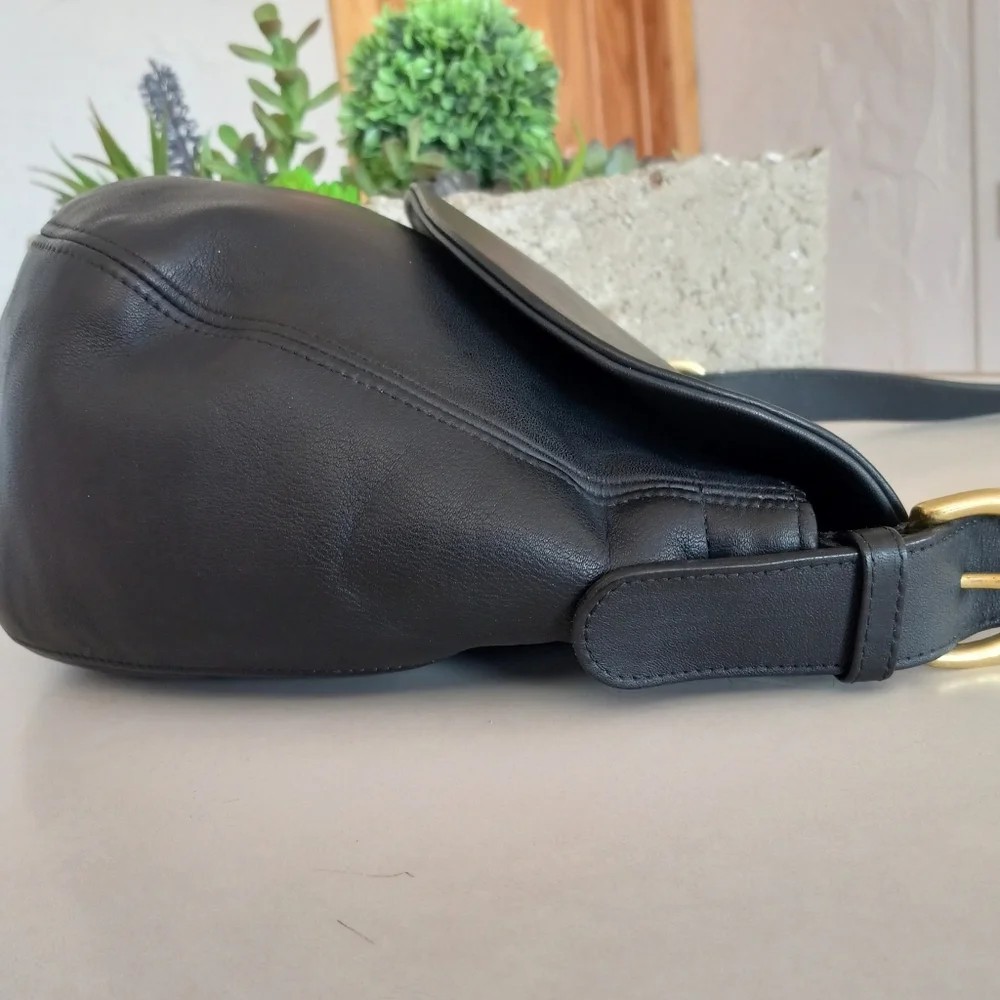 Coach Classics Collection: The Carlton Flap Bag In Black
